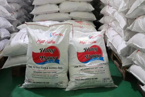 Phú Thọ: Phát hiện hơn 71.000 lít dầu ăn, 40 tấn mì chính giả tại Công ty Famimoto Việt Nam
