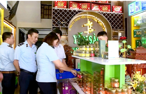 Hơn 15.400 hũ yến chưng tại Phú Thọ bị tạm giữ do nghi vấn vi phạm chất lượng