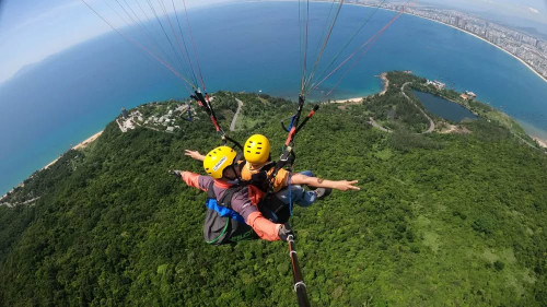 Du khách tử nạn khi bay dù lượn tại Đà Nẵng: Tạm dừng mọi hoạt động dù lượn. (Ảnh: Hà Nội News)