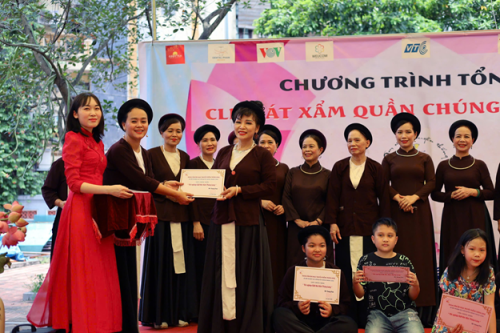 KÍNH MẮT THỦY TIÊN – GÌN GIỮ VẺ ĐẸP TRUYỀN THỐNG TRONG TỪNG ÁNH NHÌN