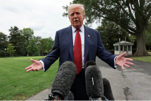 Tổng thống Trump cáo buộc các ngân hàng lớn phân biệt đối xử với ông và những người ủng hộ