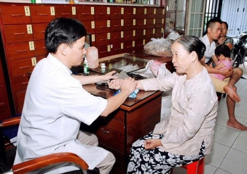 Tri ân những người đã hy sinh vì Tổ quốc – Tấm lòng của Lương y Phạm Ngọc Khánh