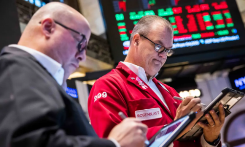 Tự doanh CTCK "bơm" ròng 1.195 tỷ đồng, cứu cánh VN-Index giữa áp lực bán tháo