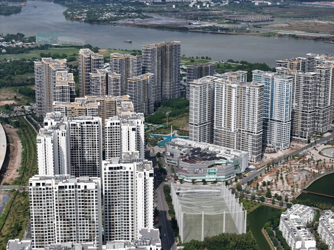 Nguồn cung nhà ở tăng mạnh năm 2025, nhưng giá vẫn neo cao